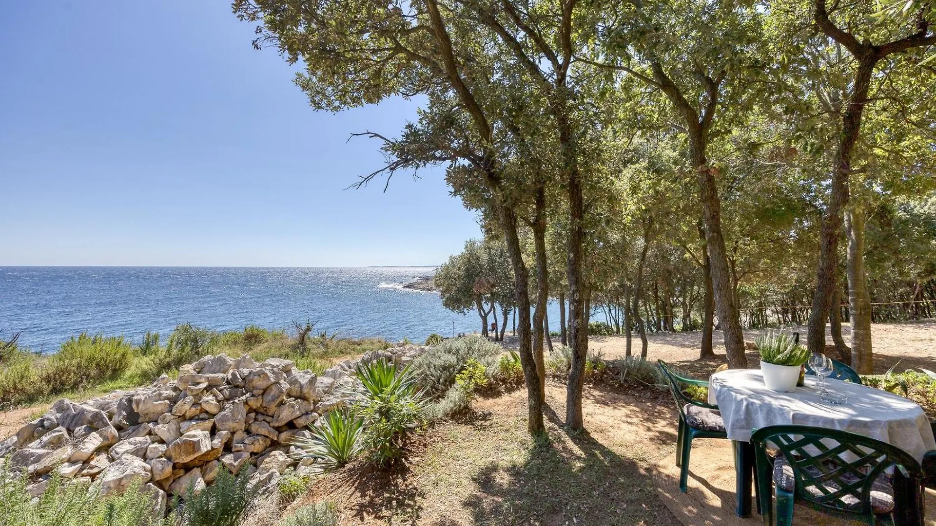 Appartement Cottage On The Kavran Beach Kroatië